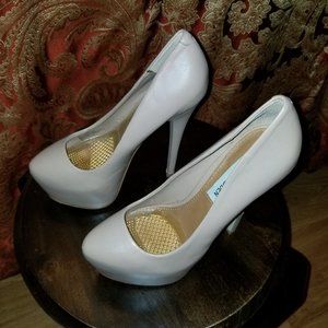 Steve Madden Dejavu Women's Beige High Heels